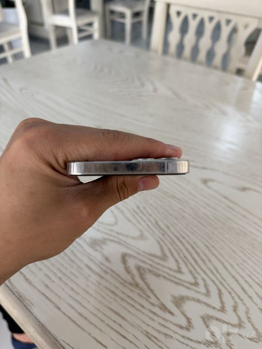 Iphone 12 pro sotiladi holati yaxshi