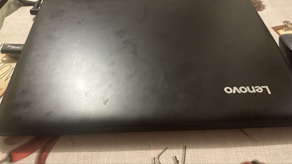 Ноутбук Lenovo продам