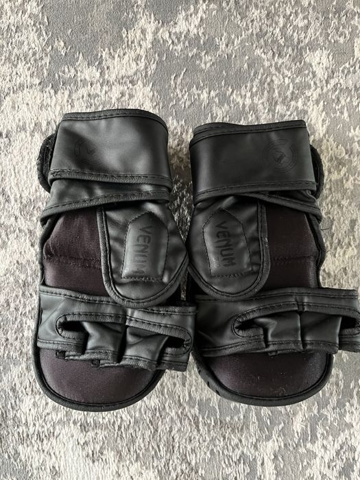 Продается мма черепашки-перчатки Venom