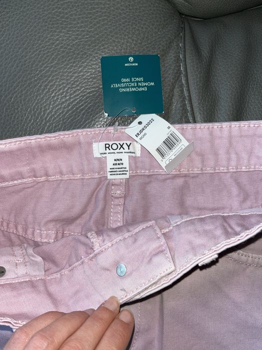 розова пола ROXY, с етикет. Размер М