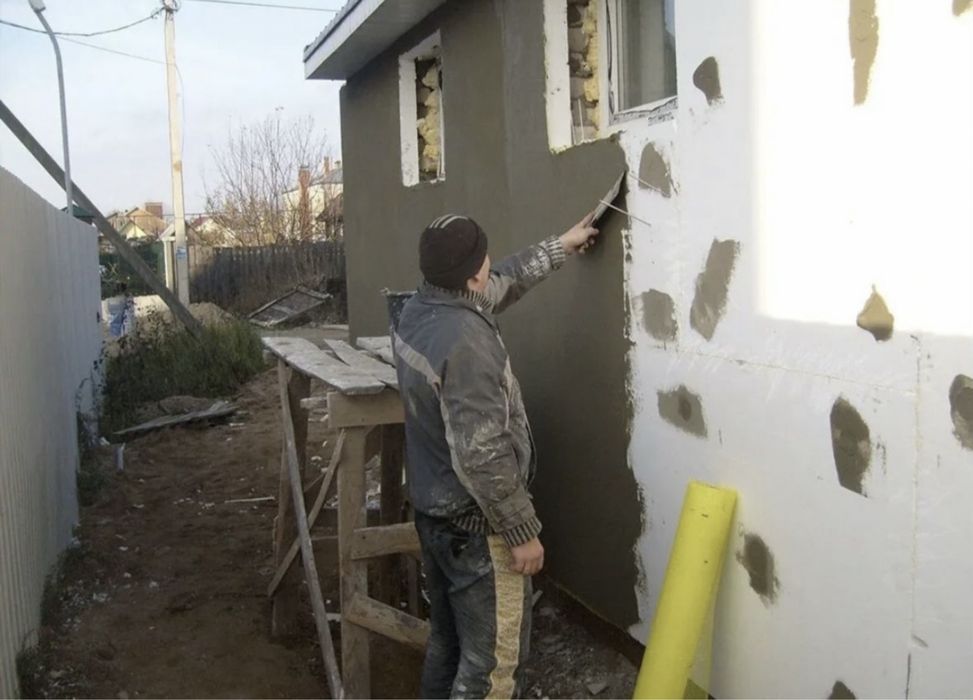 Штукатурка и шпаклевка стен. Левкас