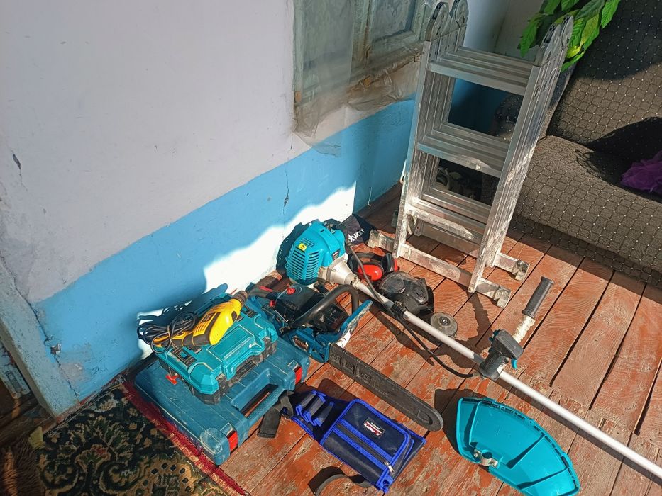 Продаются инструменты