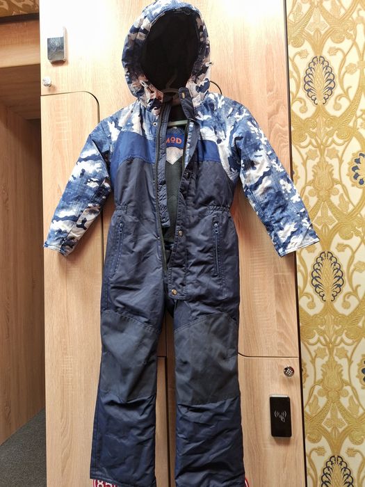 Горнолыжный комбинезон, цельный