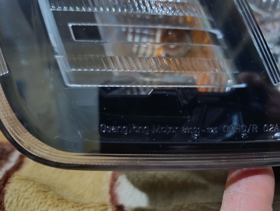 Фара на ssangyong action