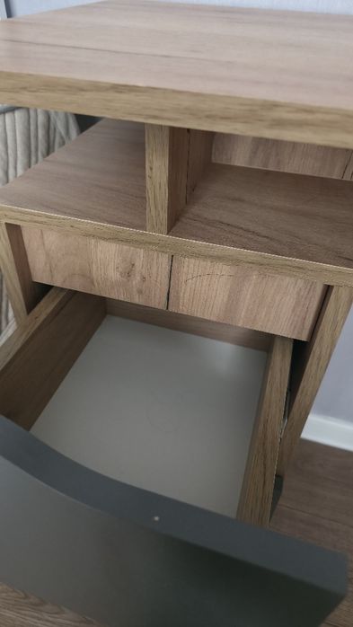 Продаю стол письменной