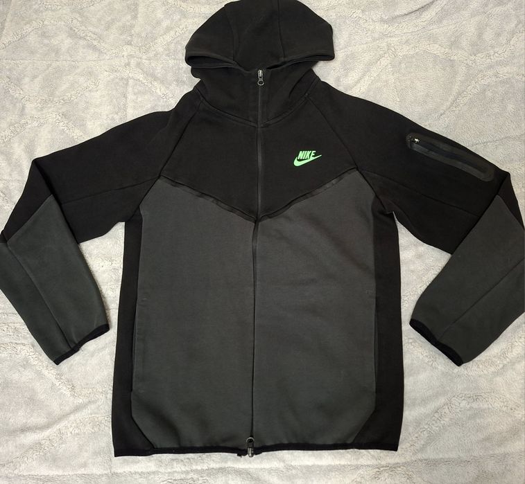 Nike tech fleece