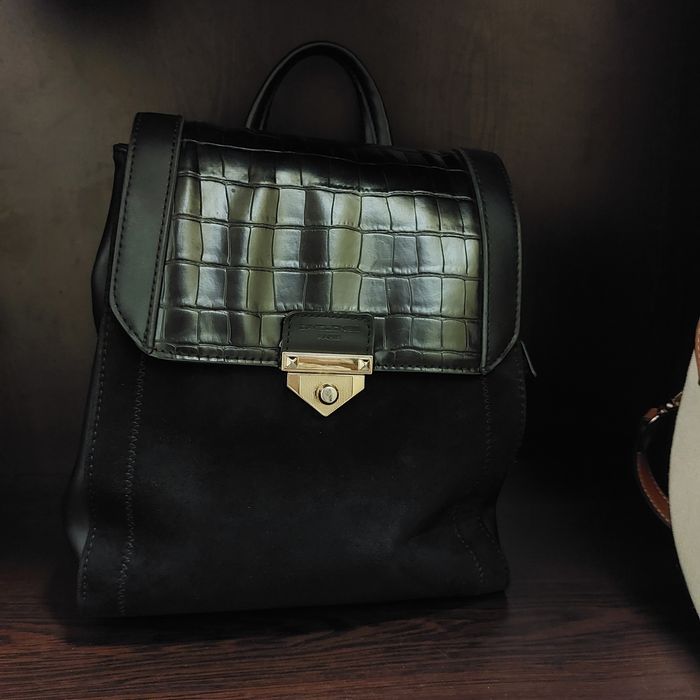 Дамска раница David Jones 
- 20€