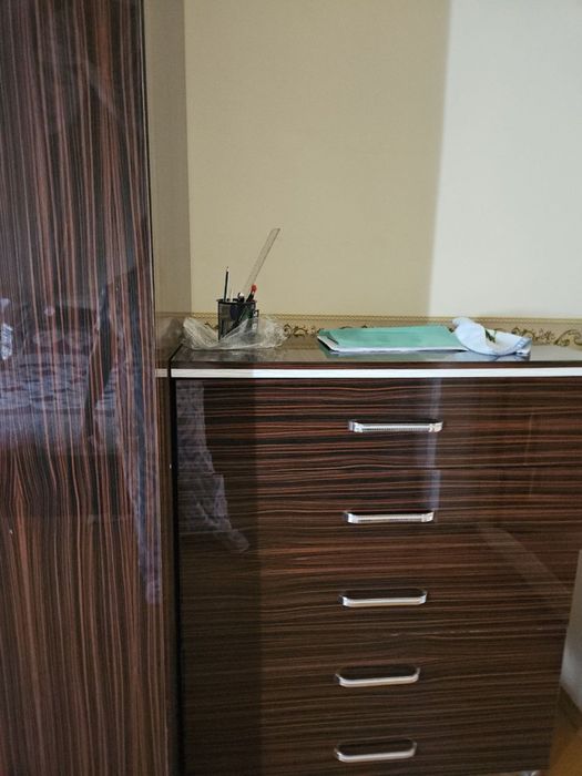 Shkaf 2ta, devan2ta, komot 2ta, dvuxspalni 1ta