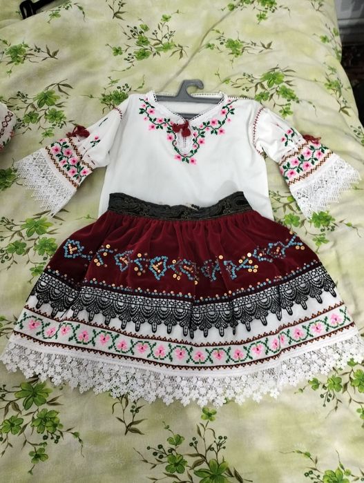 Costum popular fetițe