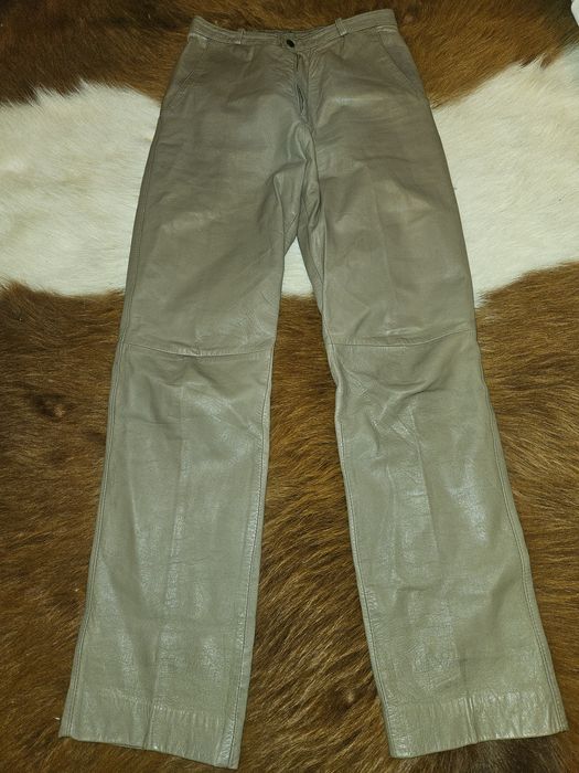 Vand pantaloni piele naturala 36