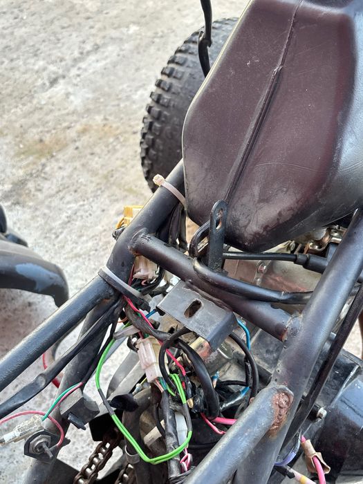 Китайско атв на части или цяло с счупен двигател!!!