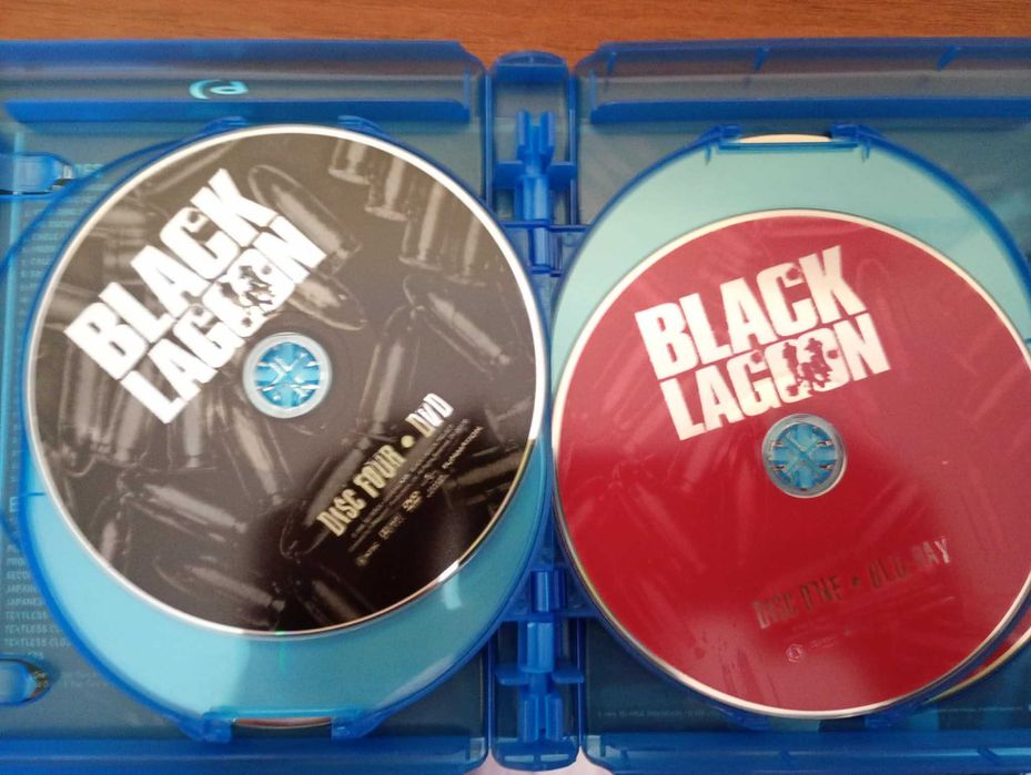 Black Lagoon Blu-ray и Dvd combo pack