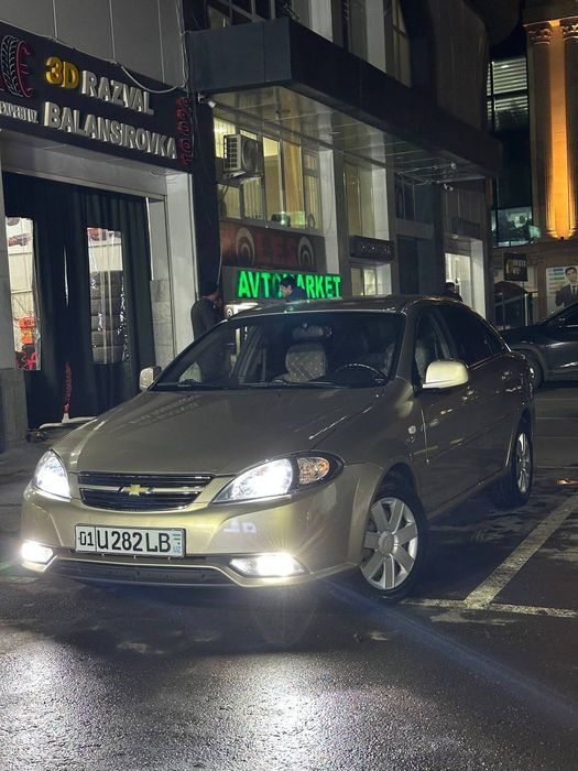 Продаётся своя машина Gentra 2015 года