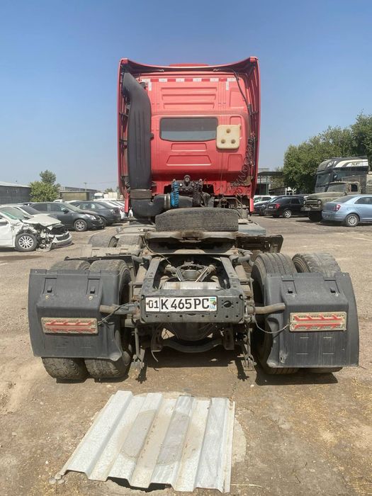 HOWO T7H 430 6X4, Тягач