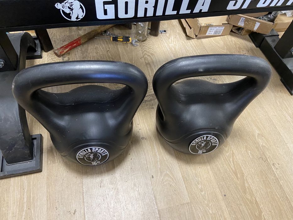 Set kettlebell noi 16 kg+16=32 kg made in Germany pret 120 ron bucata