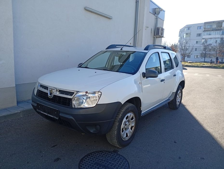 Vând Duster 1.6 benzina