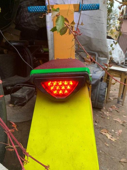 Американский Сигвэй, Гироскутер