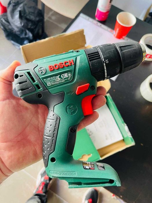 Filetanta cu percuție Bosch EasyImpact 18V-40, fără fir