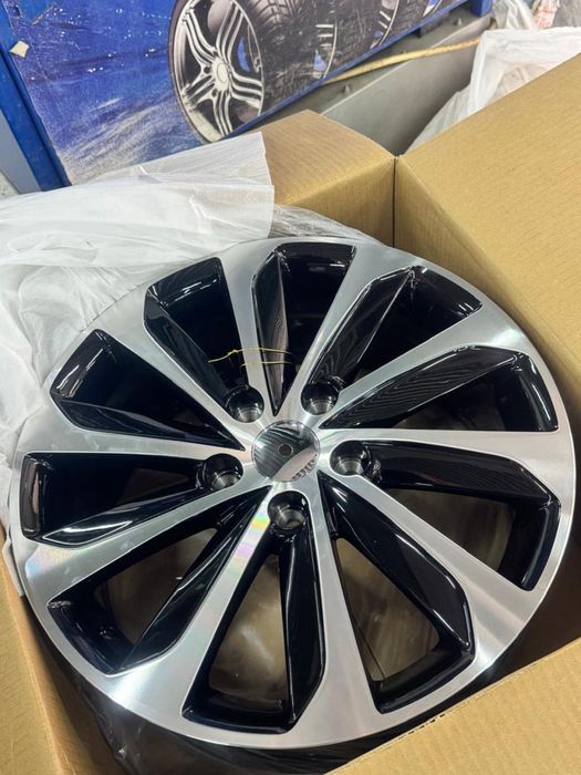 Резина с диской R 17 55, 215