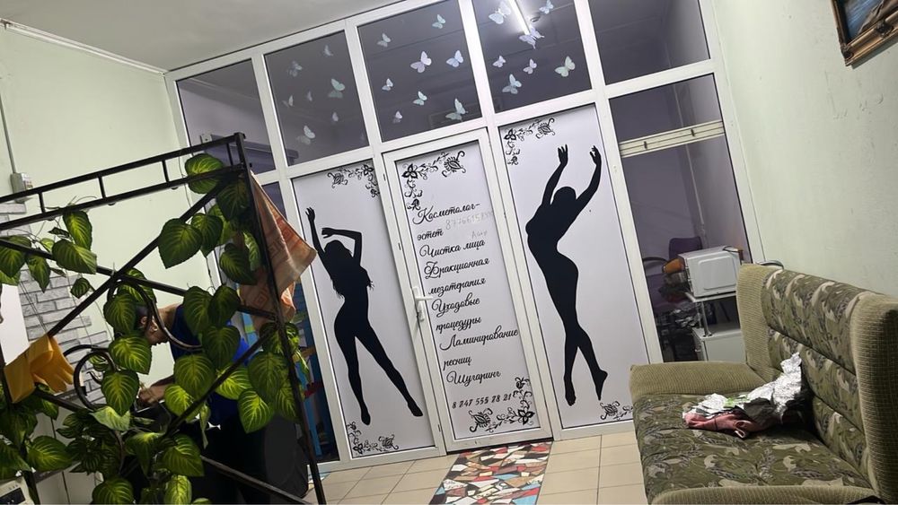 Кабинет в 3х этажном здании.
