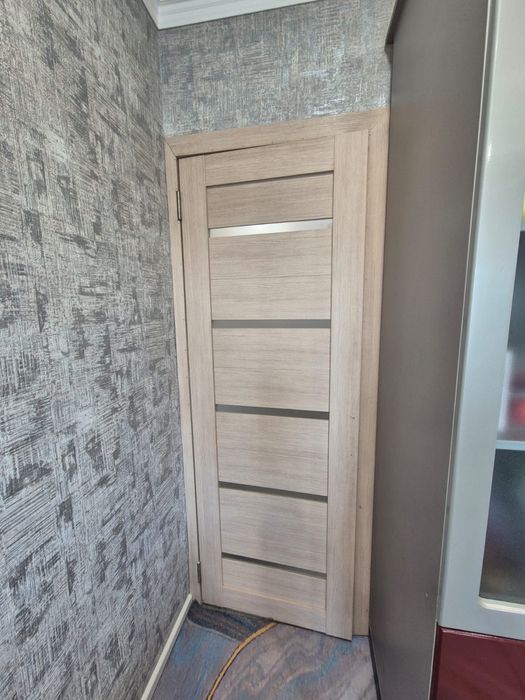 Продам межкомнатную дверь