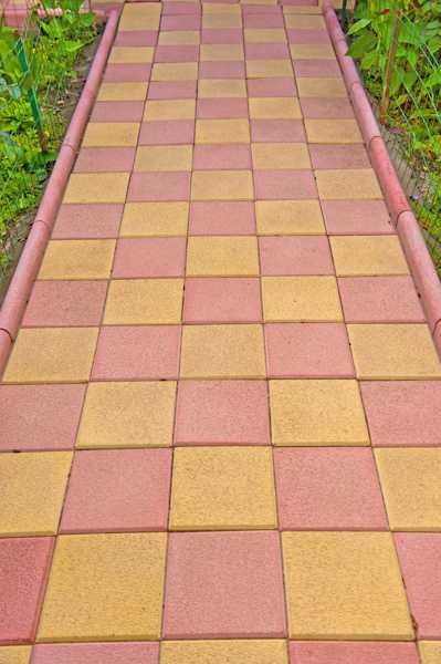 Pavaje decorative din beton comprimat pentru gradina