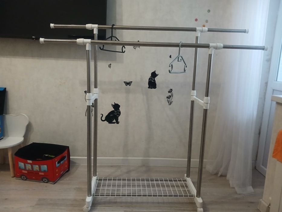 Вешалка двухуровневая