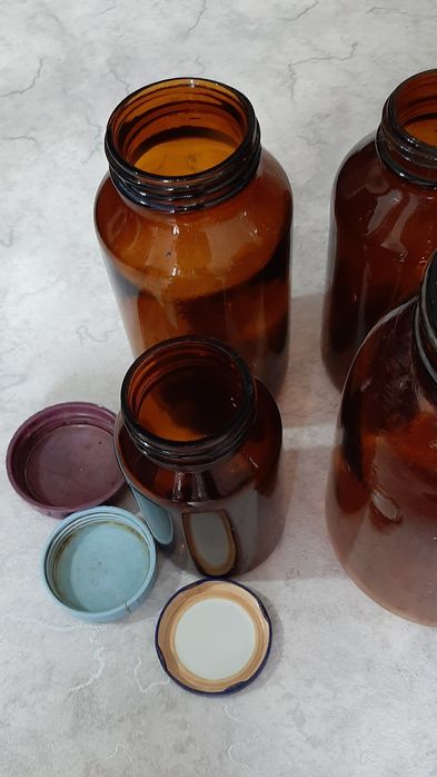 Банки тёмное стекло крученые