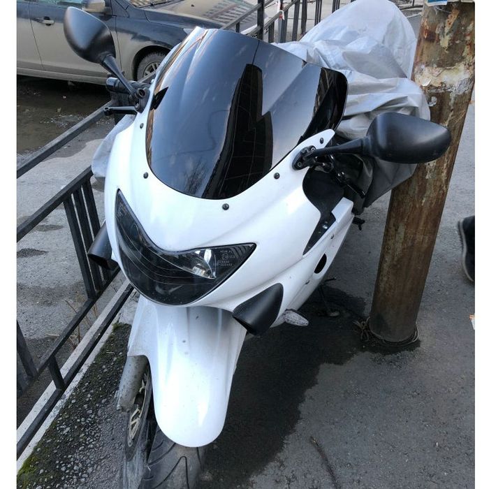 слюда за Honda CBR600 F4 99-00