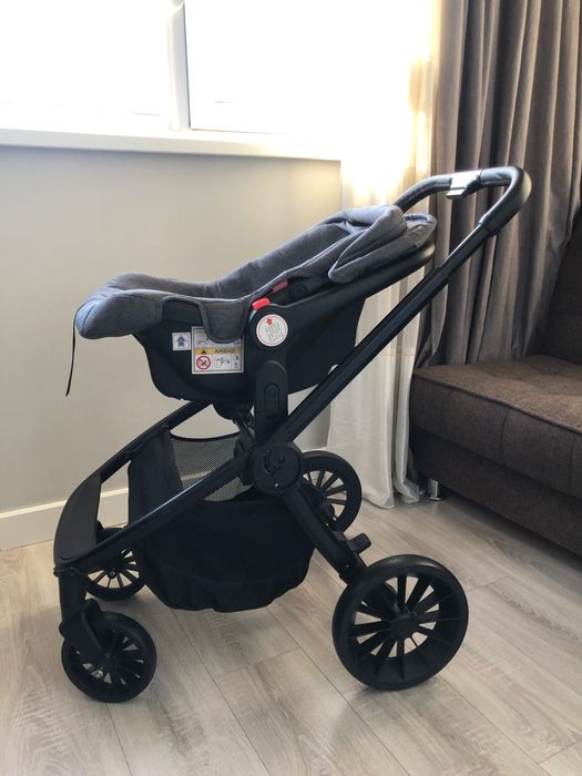 Продам коляску б/у