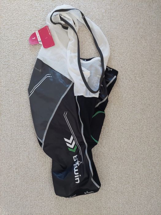 Pantaloni de ciclism GORE BIKEWEAR si BTWIN