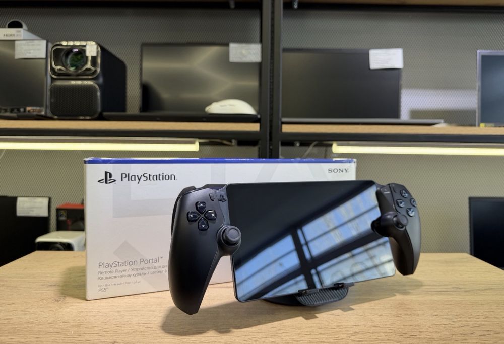 Игровая приставка Sony PlayStation Portal, черная, с коробкой,2032/А10