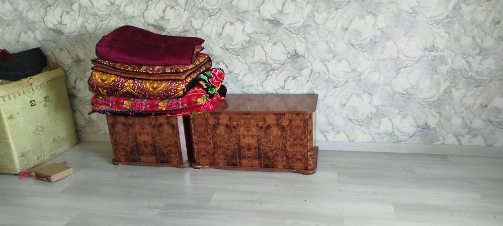 Sandiq sotiladi ikkalasini 1mln mingga bervoraman