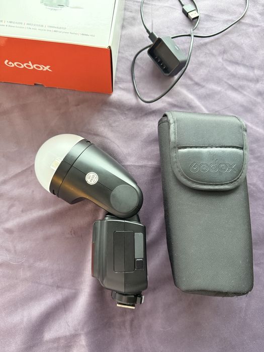 Godox V1 plus dome diffuser pt Canon