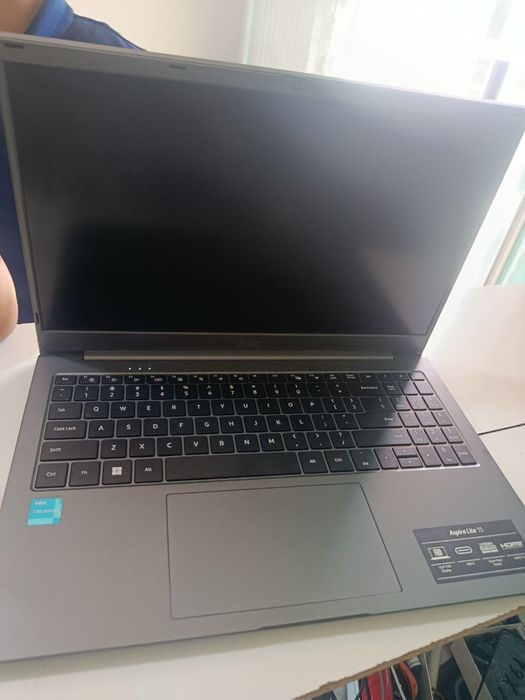 Acer 15 lite yangi holatda