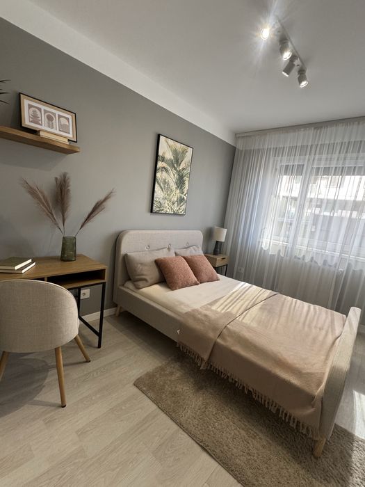 Apartament de închiriat 3 Camere, 2 băi- PRIMA ONEȘTILOR!