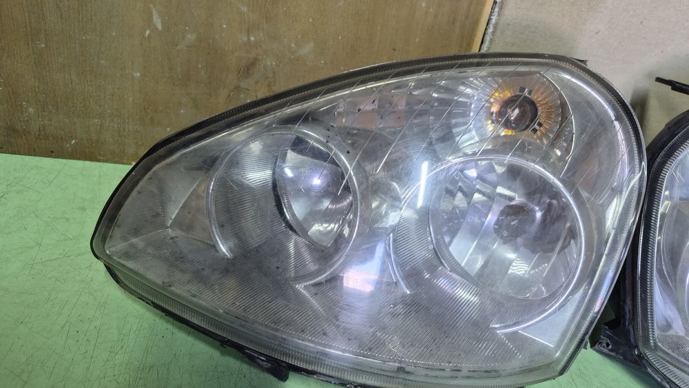 Передние фары на  Приору 1