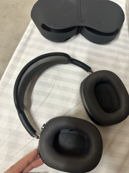 Air pods max черный