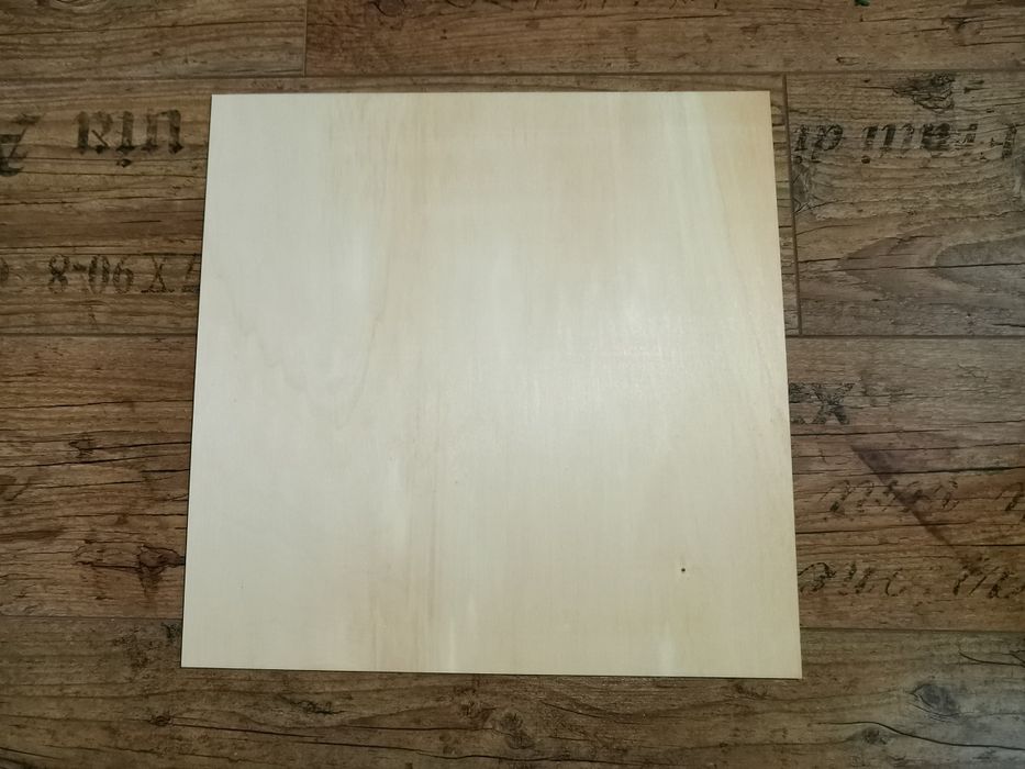 Placaj laserabil plop european 4mm calitate AB/BB 40x40cm coala