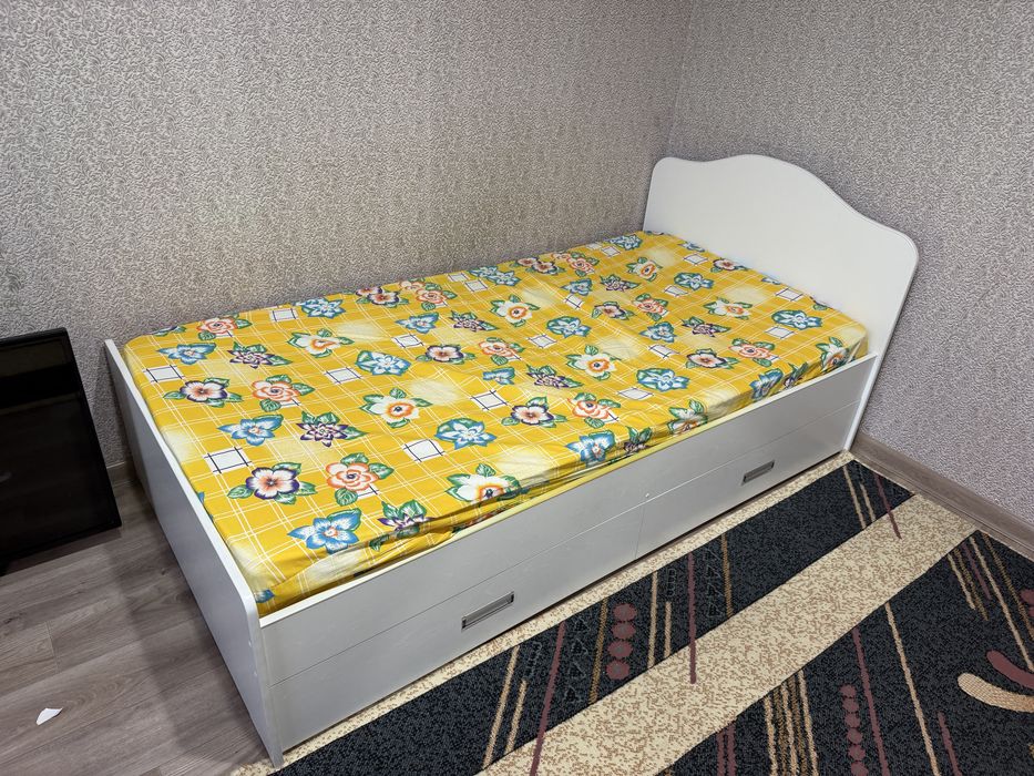 Кровать в отличном сост