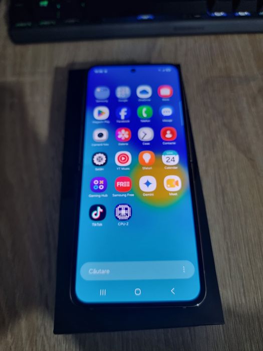 Samsung z flip 4 cu defect