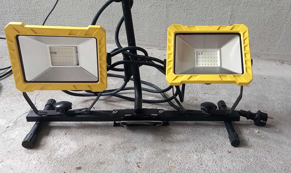 Set reflectoare Parkside cu stativ