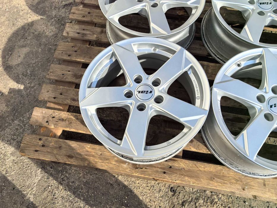 16 цола 5 х 112 мм Мерцедес / АУДИ / Фолксваген - 7 Инча / ЕТ 35