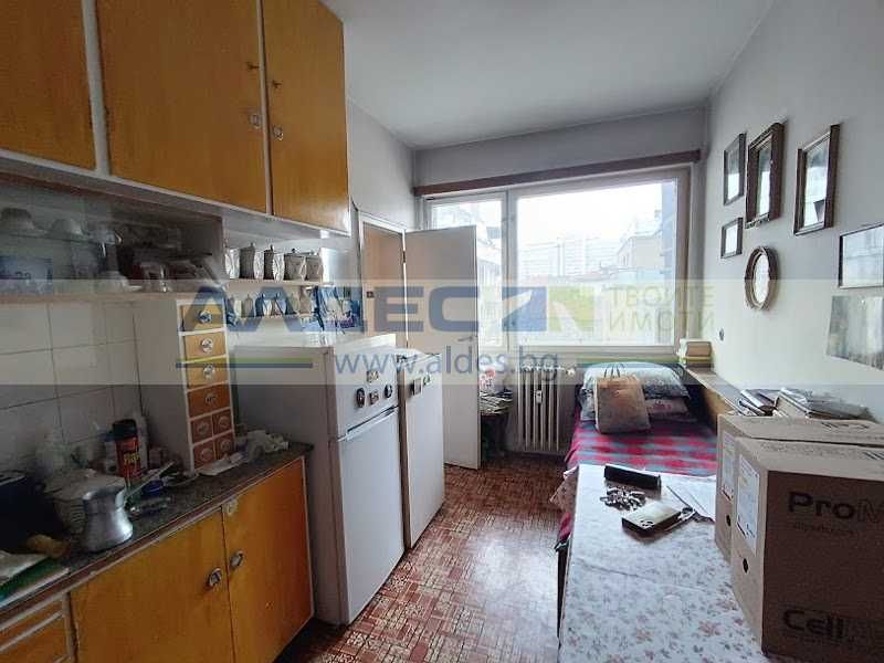 Продава се Тристаен апартамент в София, Медицинска академия - 106 кв.м за 1539 €/кв.м - Снимка #5