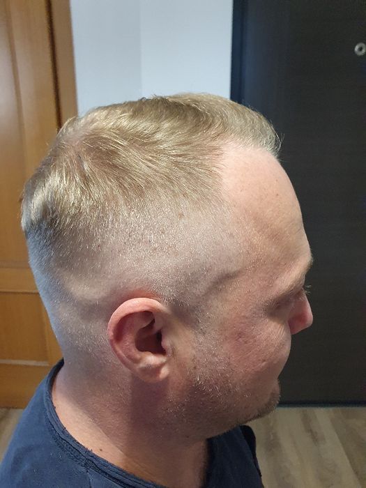 Frizer la domiciliu sau la locația mea.