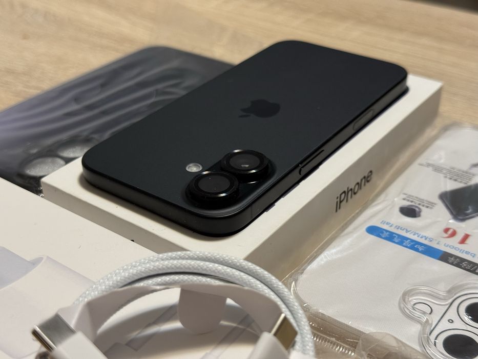 iPhone 16 128GB Black Ca Nou 92% Baterie + Încărcător Fast + Husă + Folie