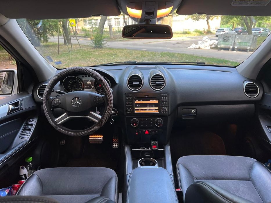 Mercedes ML 320  фейстлив