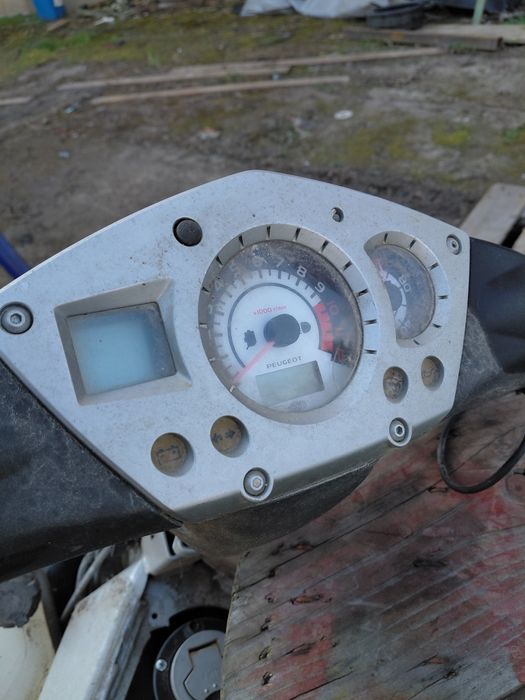 Dezmembrez scuter baotian  4T si Peugeot Jet Forcce 2 timpi.