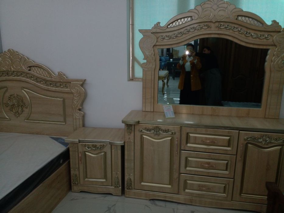 Assalomu alaykum Toshkent fabrichniy Spalniy garnitur xolati 100% yang