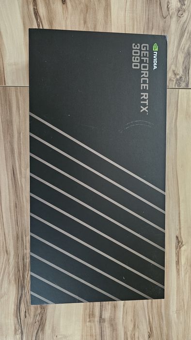 NVIDIA GeForce RTX 3090 Founders Edition видео карта